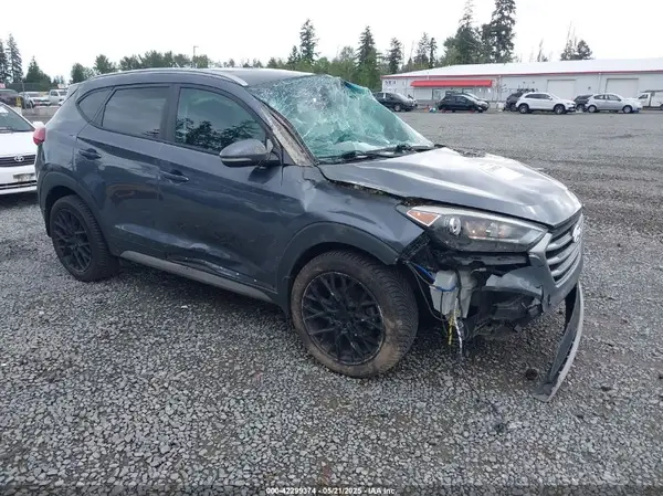 KM8J3CA24HU311332 2017 HYUNDAI TUCSON - Image 1