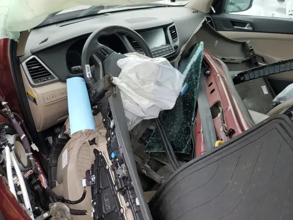 KM8J3CA24HU311685 2017 HYUNDAI TUCSON - Image 8