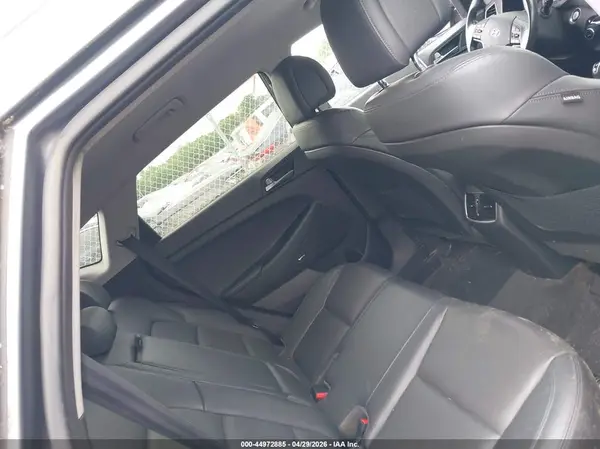 KM8J3CA24HU314330 2017 HYUNDAI TUCSON - Image 8