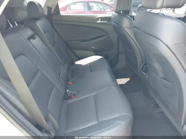 KM8J3CA24HU316515 2017 HYUNDAI TUCSON - Image 8