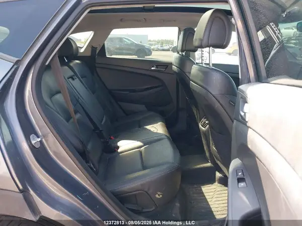 KM8J3CA24HU325652 2017 HYUNDAI TUCSON - Image 8