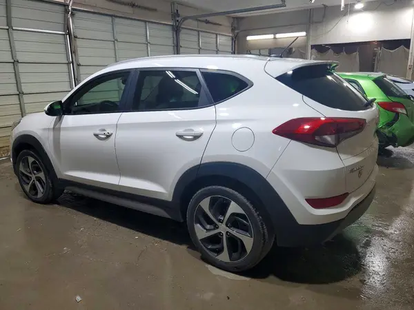 KM8J3CA24HU336389 2017 HYUNDAI TUCSON - Image 2