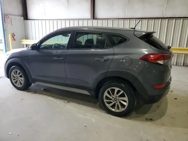KM8J3CA24HU339521 2017 HYUNDAI TUCSON - Image 2