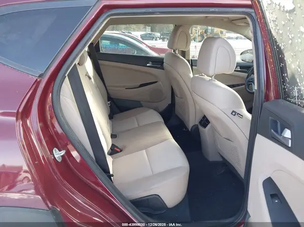 KM8J3CA24HU342578 2017 HYUNDAI TUCSON - Image 8