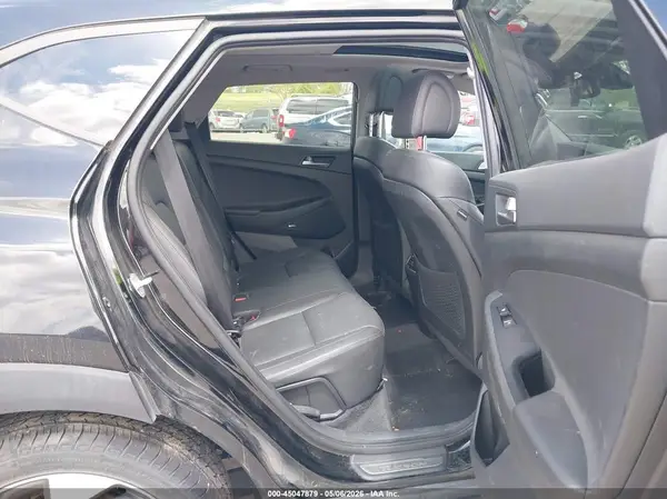 KM8J3CA24HU346968 2017 HYUNDAI TUCSON - Image 8