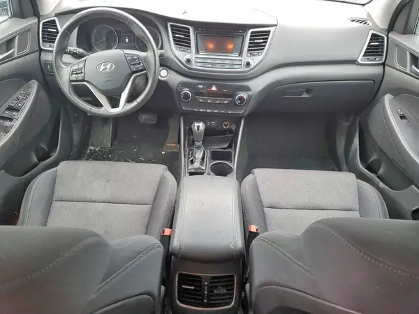 KM8J3CA24HU351569 2017 HYUNDAI TUCSON - Image 8