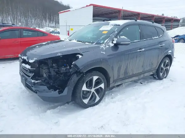KM8J3CA24HU355086 2017 HYUNDAI TUCSON - Image 2