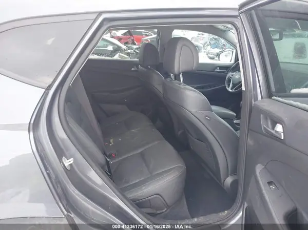 KM8J3CA24HU355086 2017 HYUNDAI TUCSON - Image 8