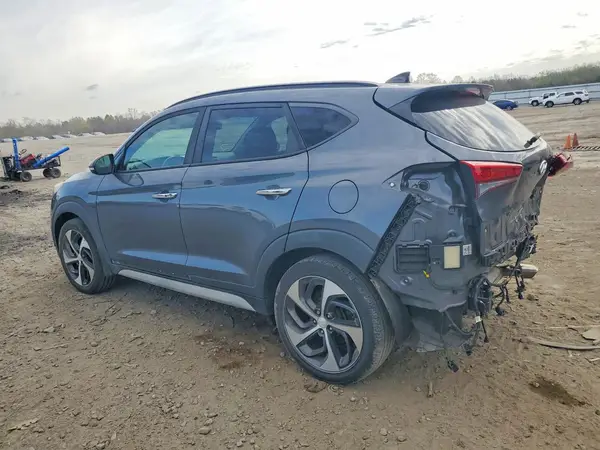 KM8J3CA24HU372485 2017 HYUNDAI TUCSON - Image 2