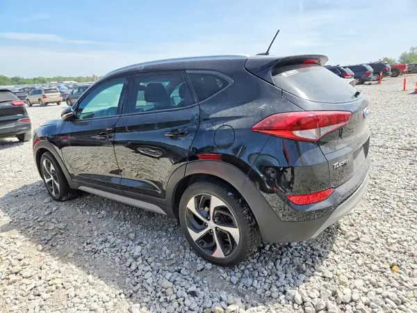 KM8J3CA24HU374561 2017 HYUNDAI TUCSON - Image 2