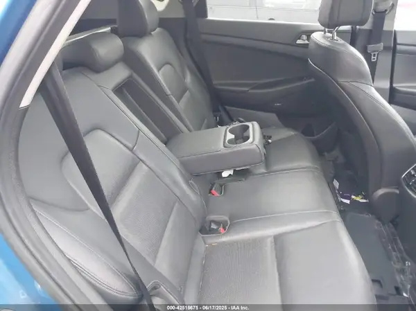 KM8J3CA24HU375290 2017 HYUNDAI TUCSON - Image 8