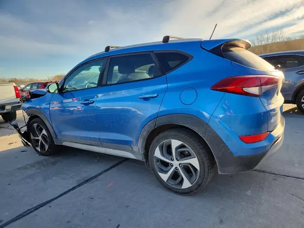 KM8J3CA24HU382644 2017 HYUNDAI TUCSON - Image 2