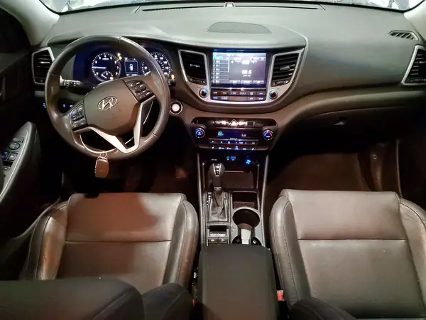 KM8J3CA24HU388153 2017 HYUNDAI TUCSON - Image 8