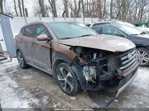 KM8J3CA24HU406070 2017 HYUNDAI TUCSON - Image 1