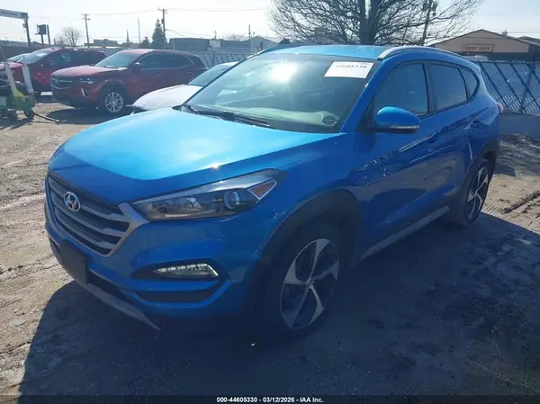 KM8J3CA24HU408966 2017 HYUNDAI TUCSON - Image 2