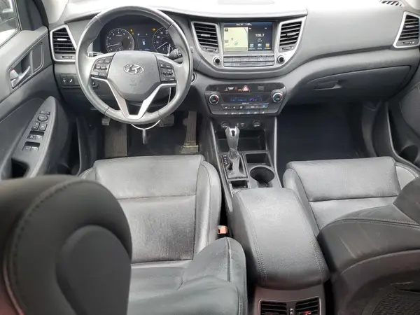 KM8J3CA24HU409714 2017 HYUNDAI TUCSON - Image 8