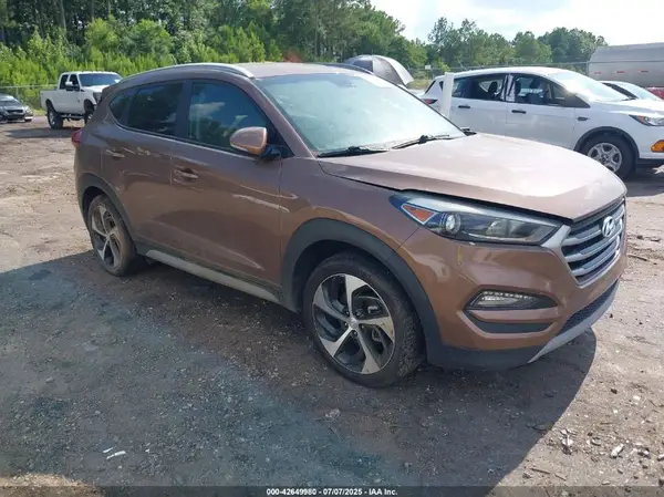 KM8J3CA24HU419742 2017 HYUNDAI TUCSON - Image 1