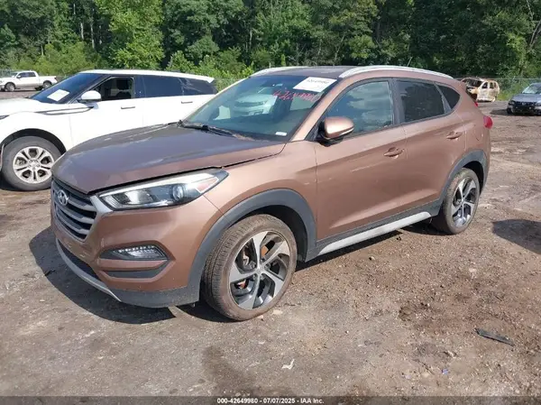 KM8J3CA24HU419742 2017 HYUNDAI TUCSON - Image 2