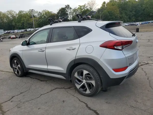 KM8J3CA24HU430840 2017 HYUNDAI TUCSON - Image 2