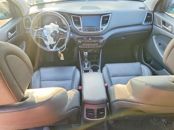 KM8J3CA24HU431745 2017 HYUNDAI TUCSON - Image 8