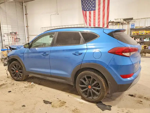 KM8J3CA24HU439750 2017 HYUNDAI TUCSON - Image 2