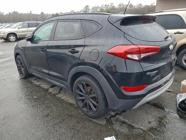 KM8J3CA24HU451428 2017 HYUNDAI TUCSON - Image 2