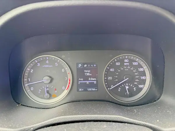 KM8J3CA24HU452384 2017 HYUNDAI TUCSON - Image 8