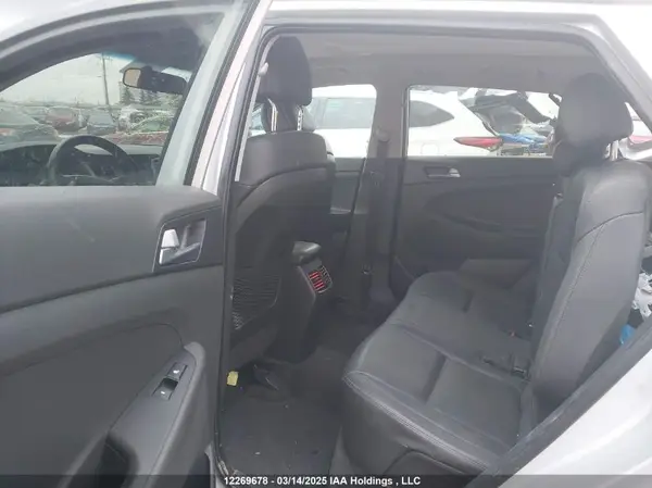 KM8J3CA24HU456872 2017 HYUNDAI TUCSON - Image 8