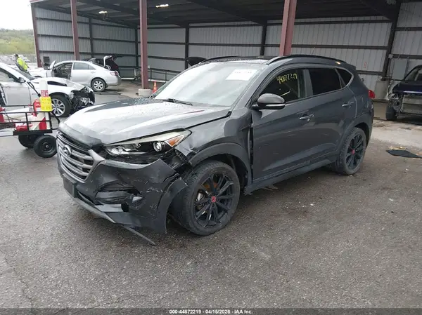 KM8J3CA24HU476166 2017 HYUNDAI TUCSON - Image 2