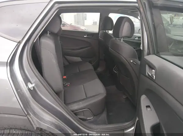 KM8J3CA24HU476166 2017 HYUNDAI TUCSON - Image 8