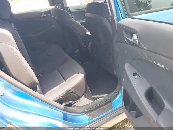 KM8J3CA24HU492948 2017 HYUNDAI TUCSON - Image 8