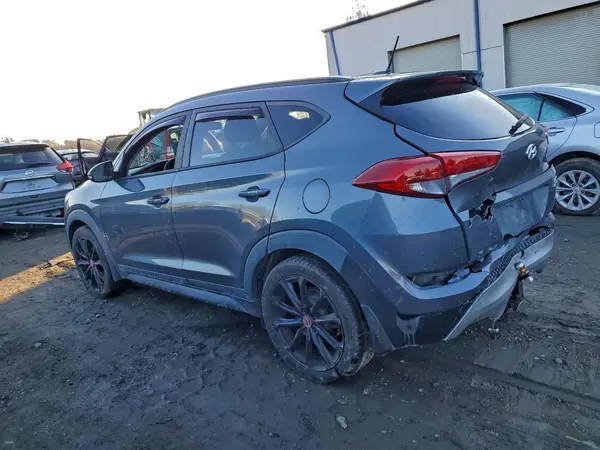 KM8J3CA24HU502426 2017 HYUNDAI TUCSON - Image 2