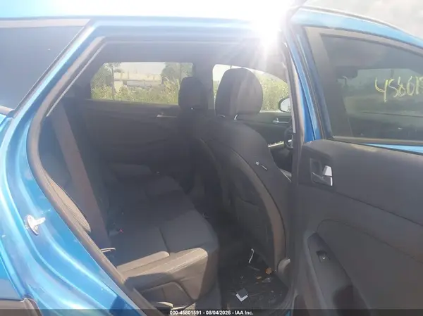KM8J3CA24HU503463 2017 HYUNDAI TUCSON - Image 8