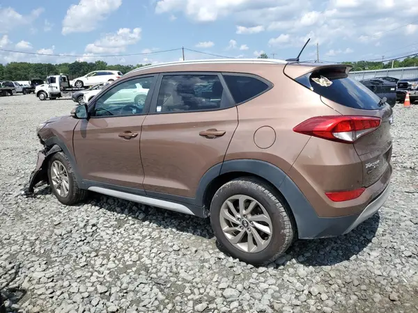 KM8J3CA24HU519405 2017 HYUNDAI TUCSON - Image 2
