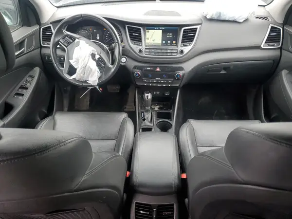 KM8J3CA24HU543087 2017 HYUNDAI TUCSON - Image 8