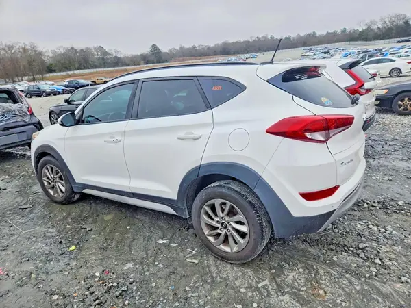 KM8J3CA24HU567602 2017 HYUNDAI TUCSON - Image 2