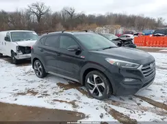 KM8J3CA24HU587042 2017 HYUNDAI TUCSON