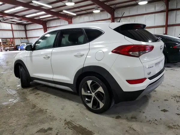 KM8J3CA24HU595383 2017 HYUNDAI TUCSON - Image 2