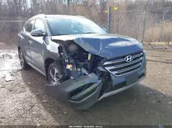 KM8J3CA24JU616240 2018 HYUNDAI TUCSON
