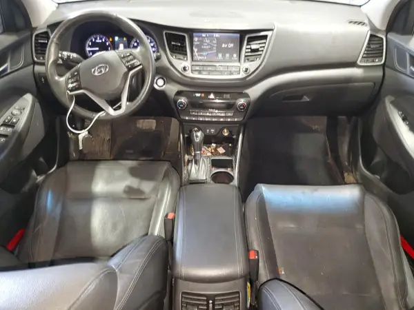 KM8J3CA24JU642434 2018 HYUNDAI TUCSON - Image 8