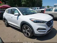 KM8J3CA24JU674123 2018 HYUNDAI TUCSON