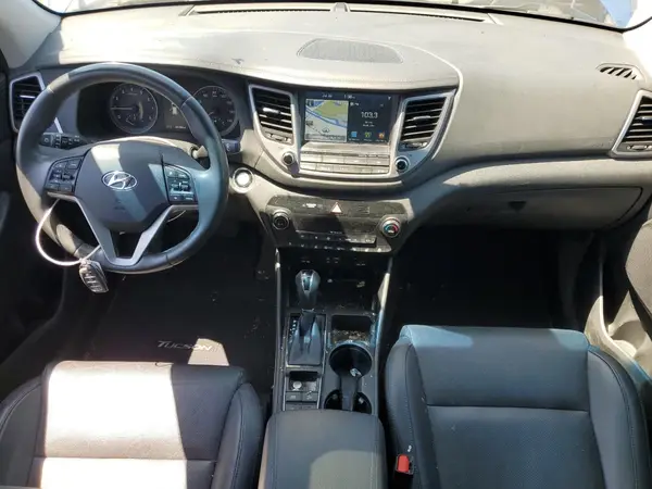 KM8J3CA24JU704429 2018 HYUNDAI TUCSON - Image 8