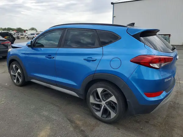 KM8J3CA24JU717651 2018 HYUNDAI TUCSON - Image 2