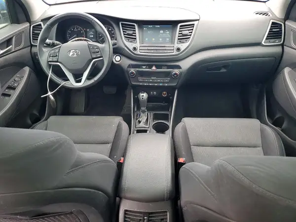 KM8J3CA24JU717651 2018 HYUNDAI TUCSON - Image 8