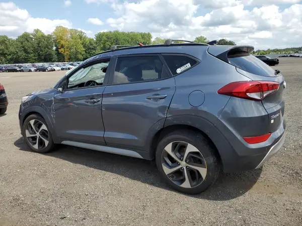 KM8J3CA24JU719951 2018 HYUNDAI TUCSON - Image 2