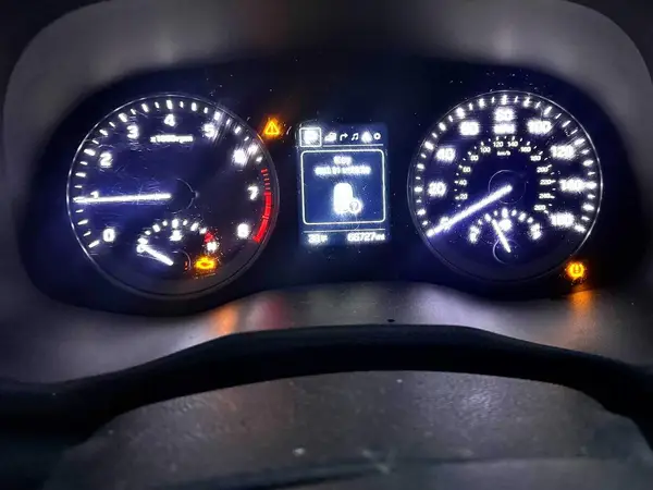 KM8J3CA24JU727628 2018 HYUNDAI TUCSON - Image 8