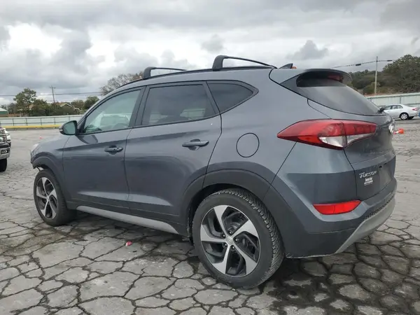 KM8J3CA24JU782662 2018 HYUNDAI TUCSON - Image 2