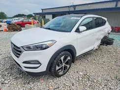 KM8J3CA24JU783942 2018 HYUNDAI TUCSON
