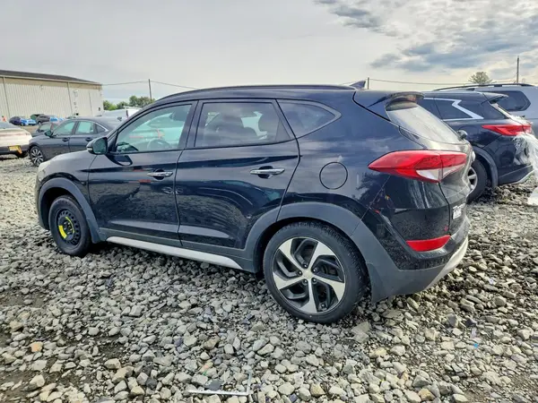 KM8J3CA24JU799333 2018 HYUNDAI TUCSON - Image 2