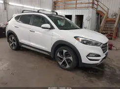 KM8J3CA24JU828300 2018 HYUNDAI TUCSON